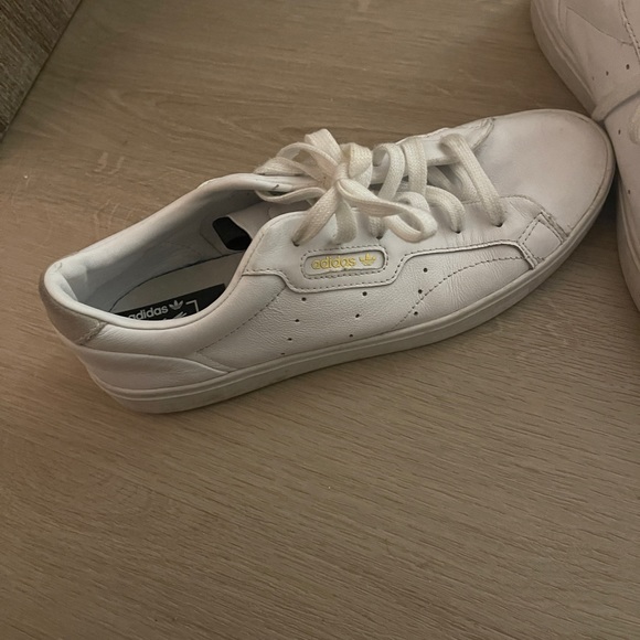 Adidas Skeek 72 Triple White Women Sneakers Sz 9 - Picture 5 of 9